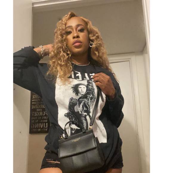 Meet your Posher, Kerry - Picture 1 of 1